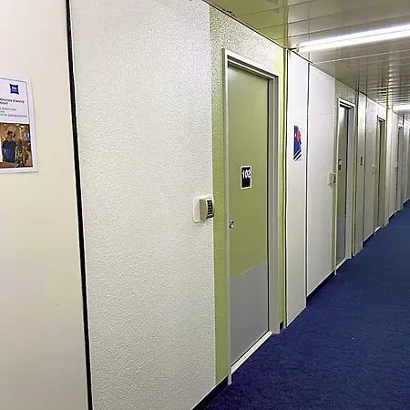 Ibis Budget Hotel 2*